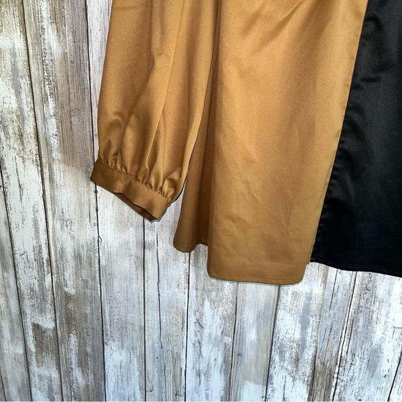 Crosby by Mollie Burch Anya 2 Tone Blouse - Picture 4 of 6